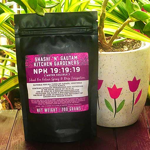 Buy Water Soluble NPK 19 19 19 for Plants. Gives instant Nitrogen, Phosphorus, Potassium to Plants. Use it for foliar spray and drip irrigation.